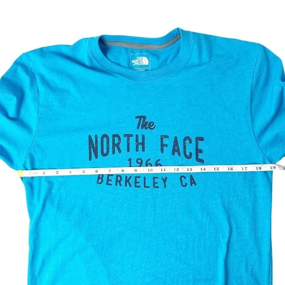The North Face Blue Crew Neck T-Shirt - Picture 5 of 7